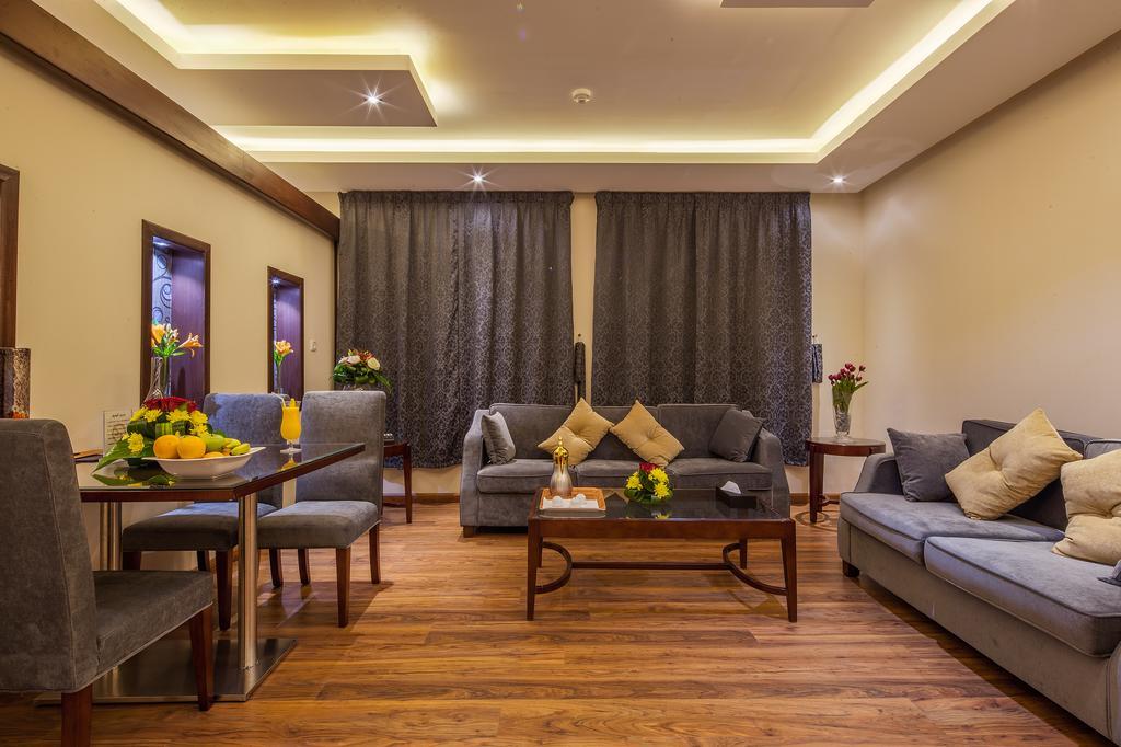 Revan Palace Riyadh Bilik gambar